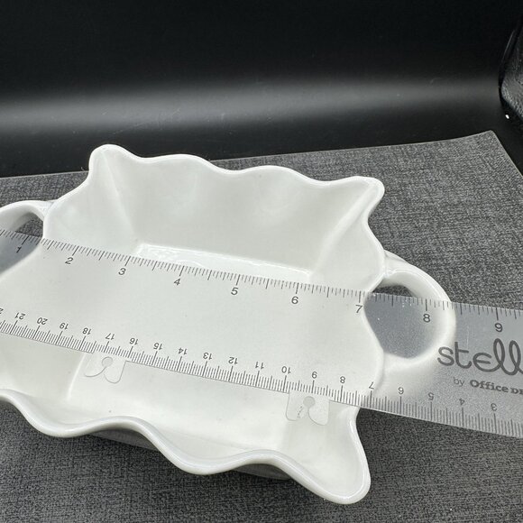 White Scalloped Serving Bowls Set Of 2 Crimped Wavy w/ Handles EUC Simple Dining - Picture 9 of 12